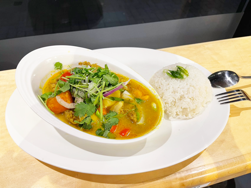 R5. Chicken Curry Rice